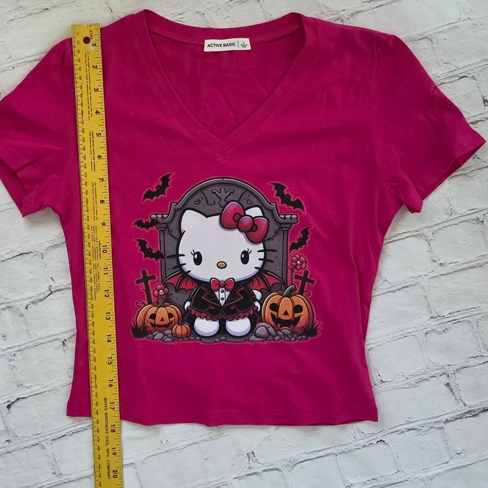 Active Basic Hello Kitty Halloween Vampire Magenta V-Neck Graphic Tee Large